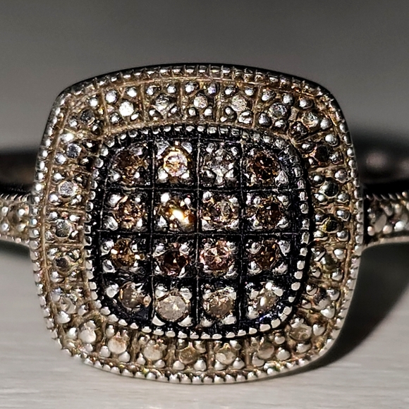 Ladies size 9 chocolate diamond ring. - Picture 1 of 5